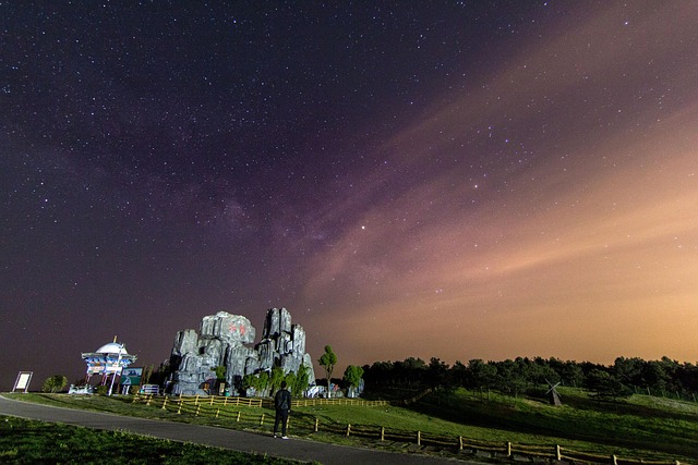 怪物に追いかけられる夢の解釈：抑圧された感情や過去のトラウマの象徴？ 관련 이미지 6